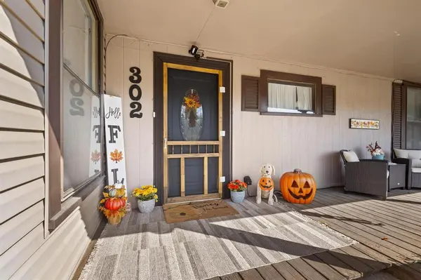 302 W Main Street, Honey Grove, TX 75446