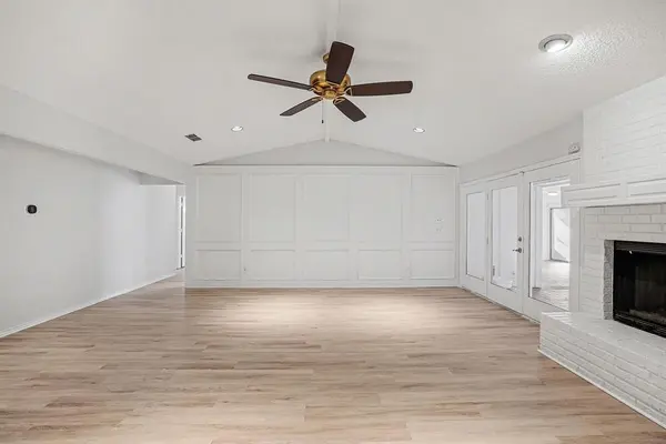 1860 Larkspur Drive, Arlington, TX 76013