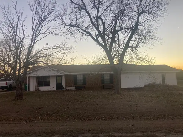 795 Dove Hill Lane, China Spring, TX 76633