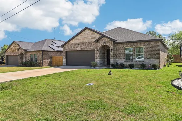 8112 Lakeshore Drive, Kemp, TX 75143