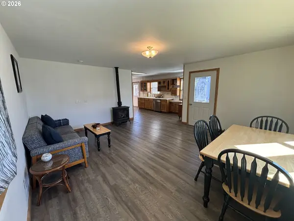 107 W 2ND ST, Wallowa, OR 97885