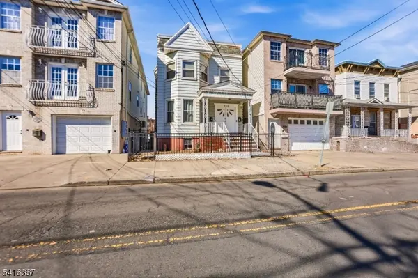 295 Old Bergen Rd, Jersey City, NJ 07305