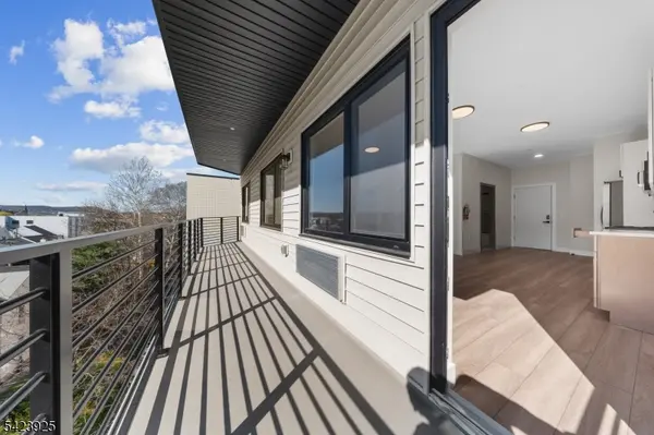 87 Mary St #502, Paterson City, NJ 07503