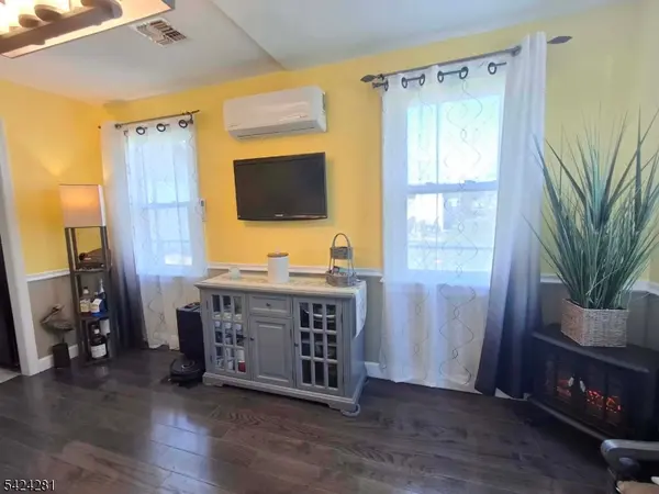 58 Lakewood Ave, Keansburg Boro, NJ 07734