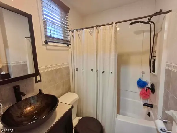 58 Lakewood Ave, Keansburg Boro, NJ 07734