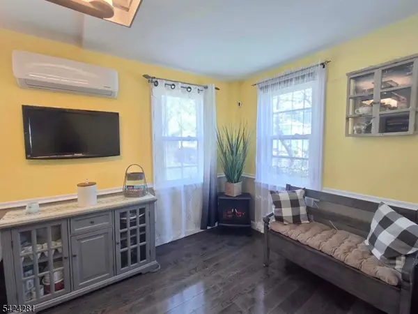 58 Lakewood Ave, Keansburg Boro, NJ 07734