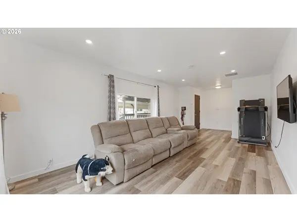 15758 SE HIGHWAY 224 #85, Damascus, OR 97089