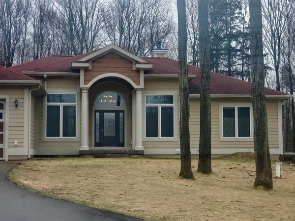 2594 Blue Meadow DR, Long Lake Twp, MI 49685