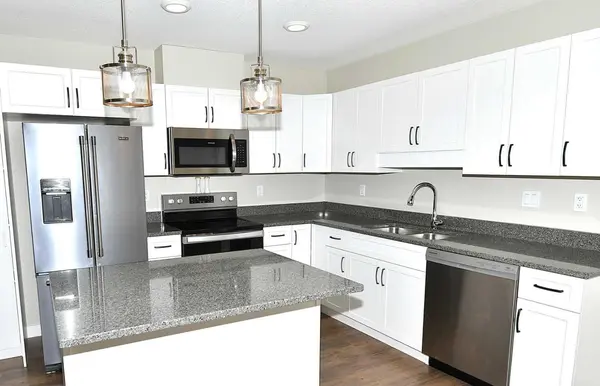 499 Meadow Lake CT #306, Brooks, AB T1R 0Y7