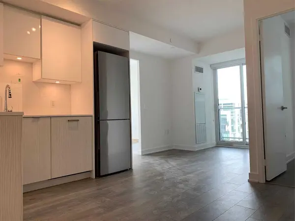 195 Redpath AVE #2212, Toronto C10, ON M4P 0E4