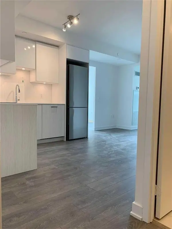 195 Redpath AVE #2212, Toronto C10, ON M4P 0E4