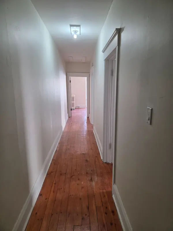 1266 Yonge ST #4, Toronto C02, ON M4T 1W5