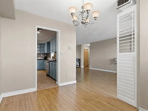 92 Church ST S #705, Ajax, ON L1S 6B4