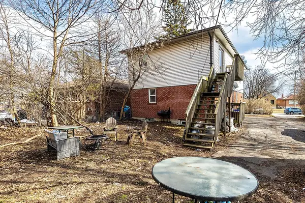 380 Phillip Murray AVE, Oshawa, ON L1J 1H3