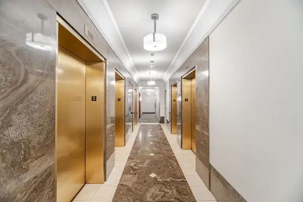 68 Corporate DR #833, Toronto E09, ON M1H 3H3