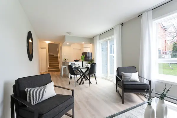 240 Ormond DR #B11, Oshawa, ON L1G 6T5