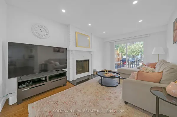 54 Braeburn DR, Markham, ON L3T 4W8