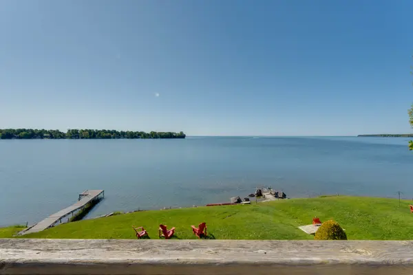 43 Olive CRES #204, Orillia, ON L3V 7M8