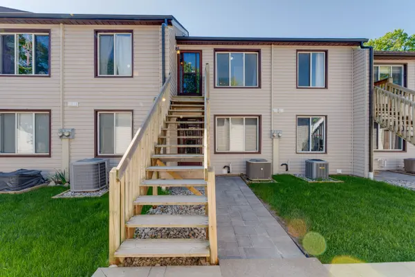 43 Olive CRES #204, Orillia, ON L3V 7M8