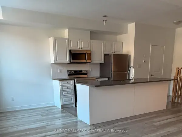 5 Red Maple LN, Barrie, ON L9J 0N4