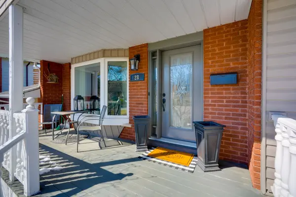 28 Jane CRES, Barrie, ON L4N 3T8