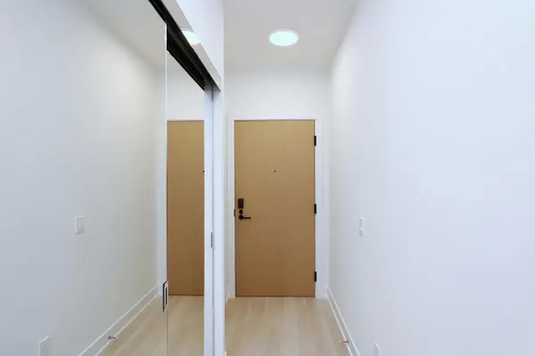 60 Central Park Roadway N/A #1510, Toronto W08, ON M9A 0E6