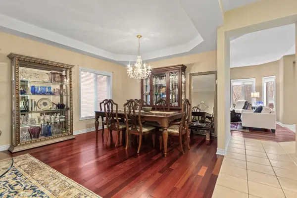 3352 Erin Centre BLVD, Mississauga, ON L5M 8C3