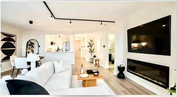 50 Eglinton AVE #1705, Mississauga, ON L5R 3P5