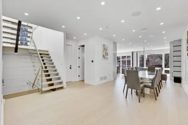 1362 KENMUIR AVE, Mississauga, ON L5G 4B4