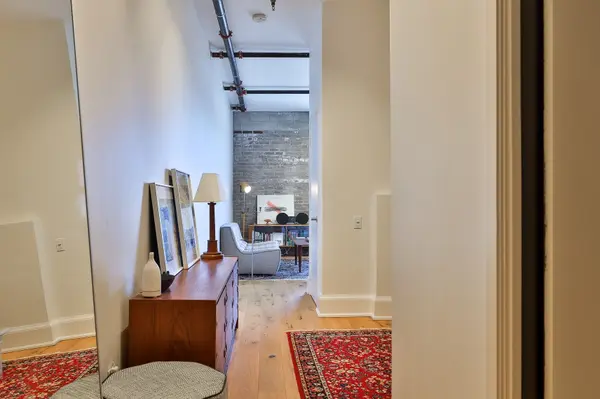 363 Sorauren AVE #407, Toronto W01, ON M6R 3C1