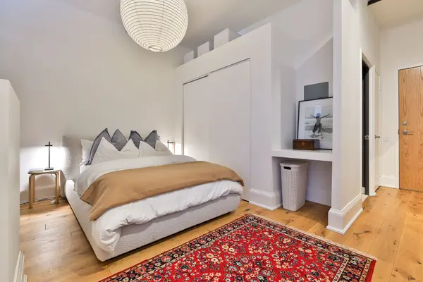 363 Sorauren AVE #407, Toronto W01, ON M6R 3C1