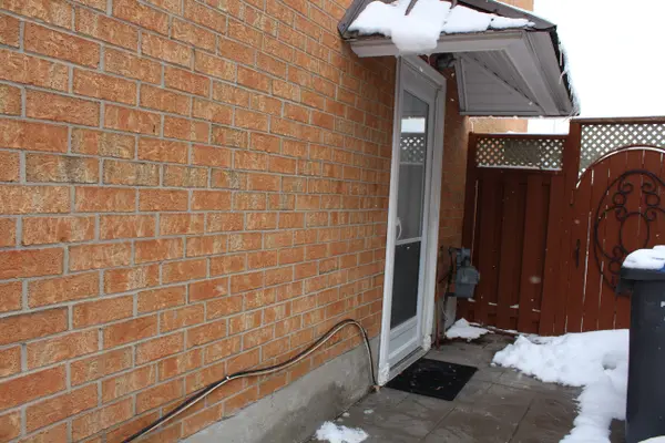 4489 Full Moon CIR, Mississauga, ON L4Z 2L2