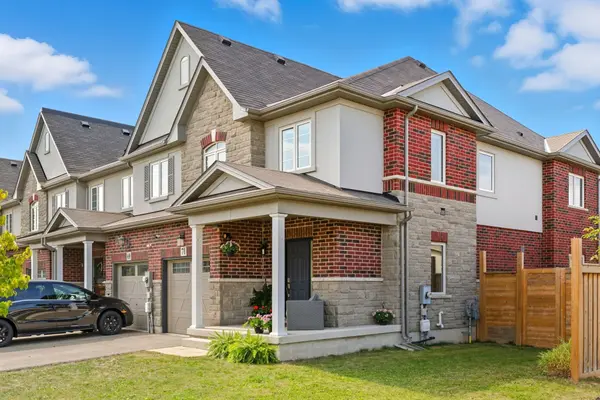 71 Bradbury RD, Hamilton, ON L8J 0E4