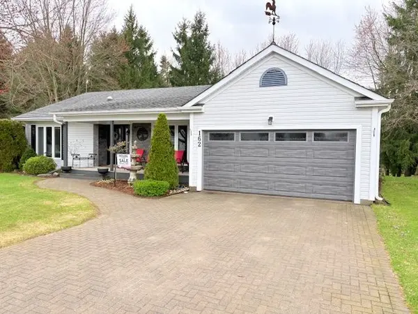 162 Pine Ridge RD, Centre Wellington, ON N0B 1J0