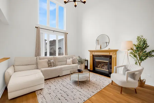 27 Knowlton DR, Barrhaven, ON K2G 6P1