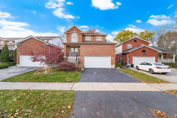 3 Longyear DR, Hamilton, ON L8B 0E1