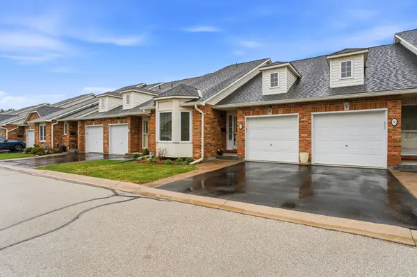 222 Fellowes CRES #29, Hamilton, ON L8B 0R1