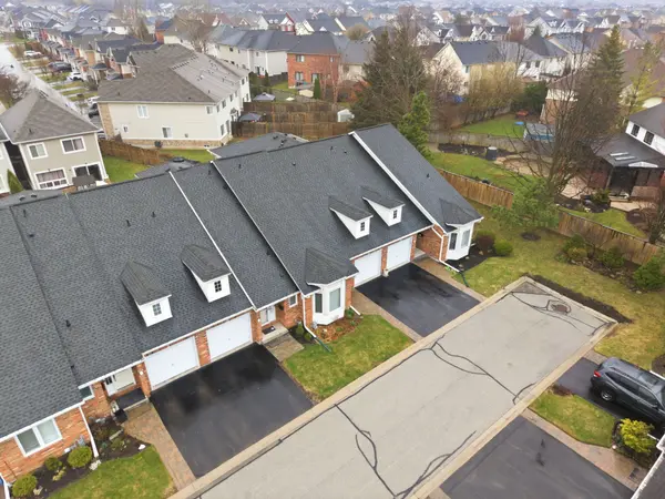 222 Fellowes CRES #29, Hamilton, ON L8B 0R1