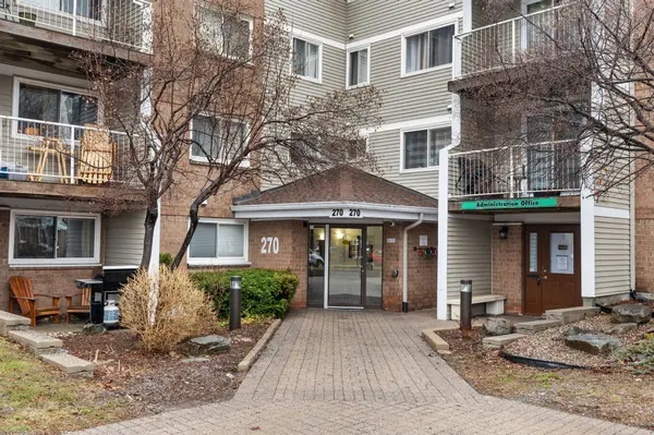 270 Brittany DR #214, Manor Park - Cardinal Glen And Area, ON K1K 4M3