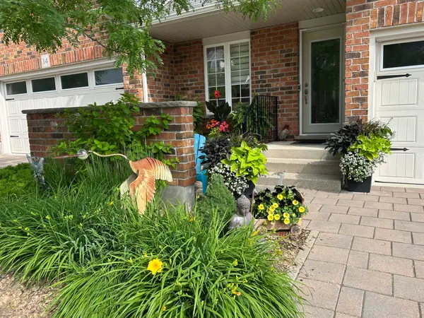 464 Commissioners RD W #16, London South, ON N6J 0A2