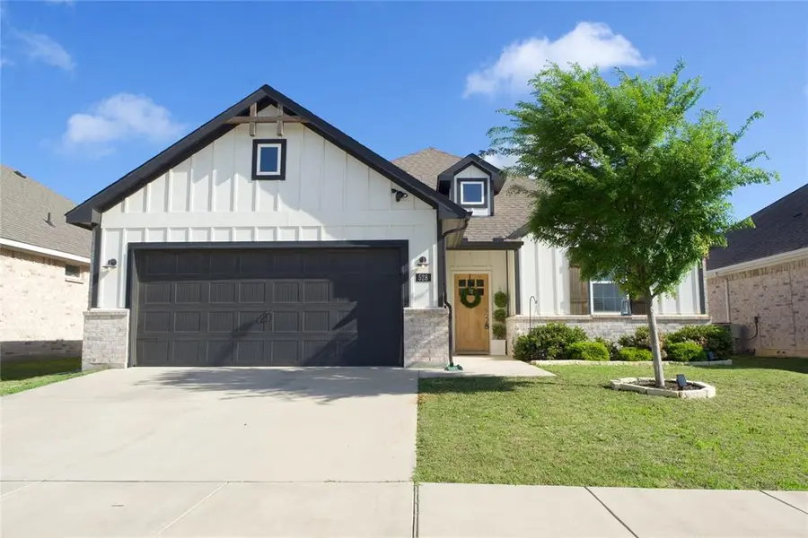 528 Mustang, Pilot Point, TX 76258