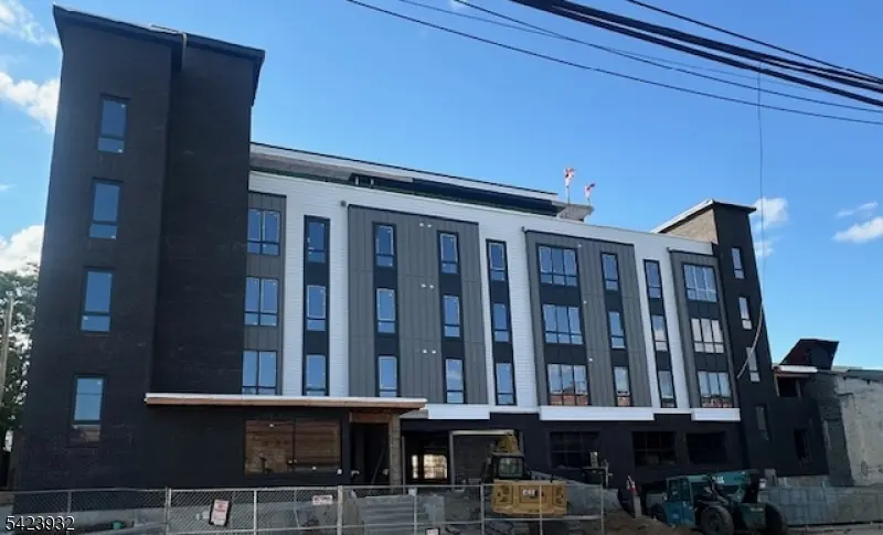 50 E 23Rd St #304, Paterson City, NJ 07514