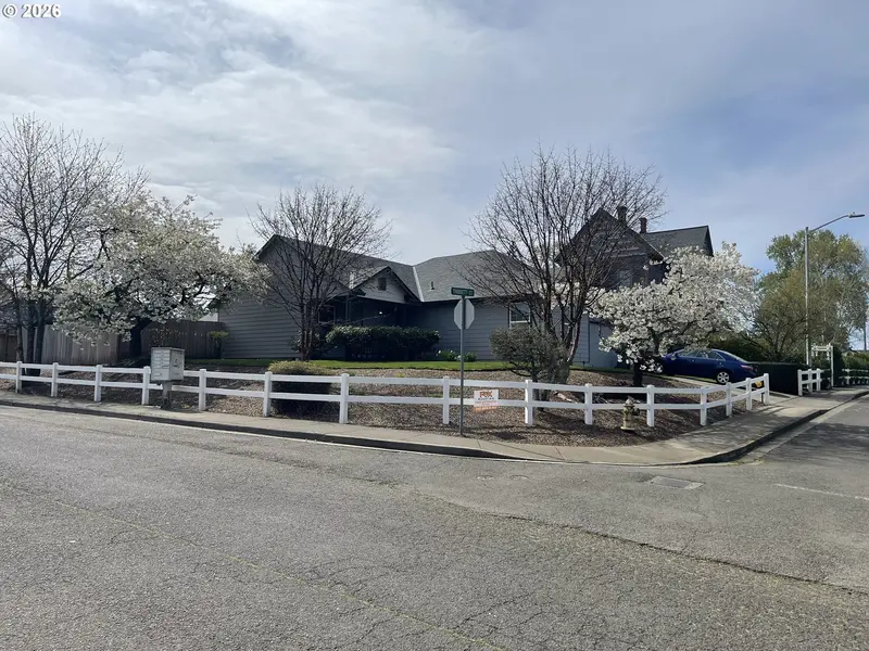 100 TRIBBETT CT, Dayton, OR 97114