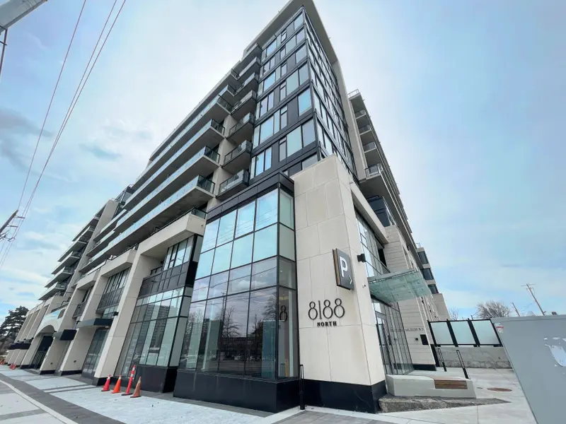 8188 Yonge ST #707, Vaughan, ON L4J 1W5