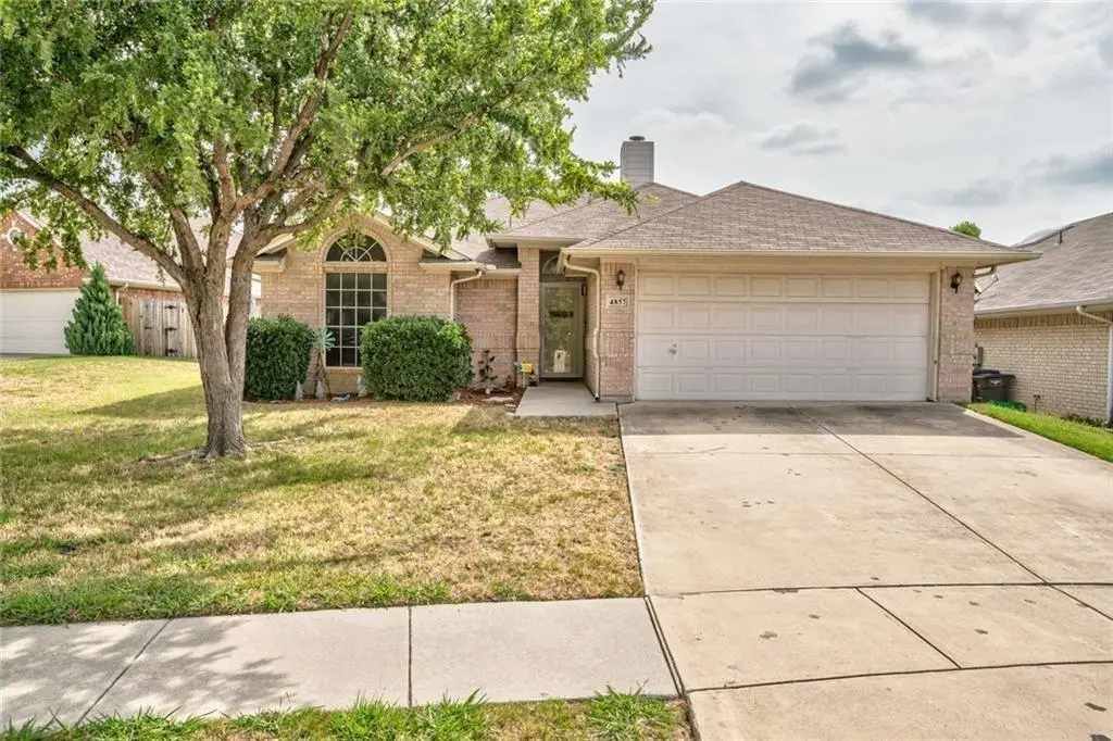 4857 Eagle Trace Drive, Fort Worth, TX 76244