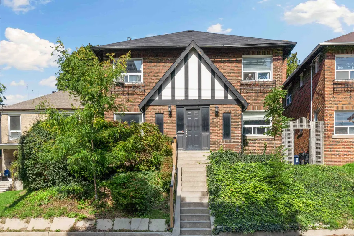 162 Millwood RD, Toronto C10, ON M4S 1J7