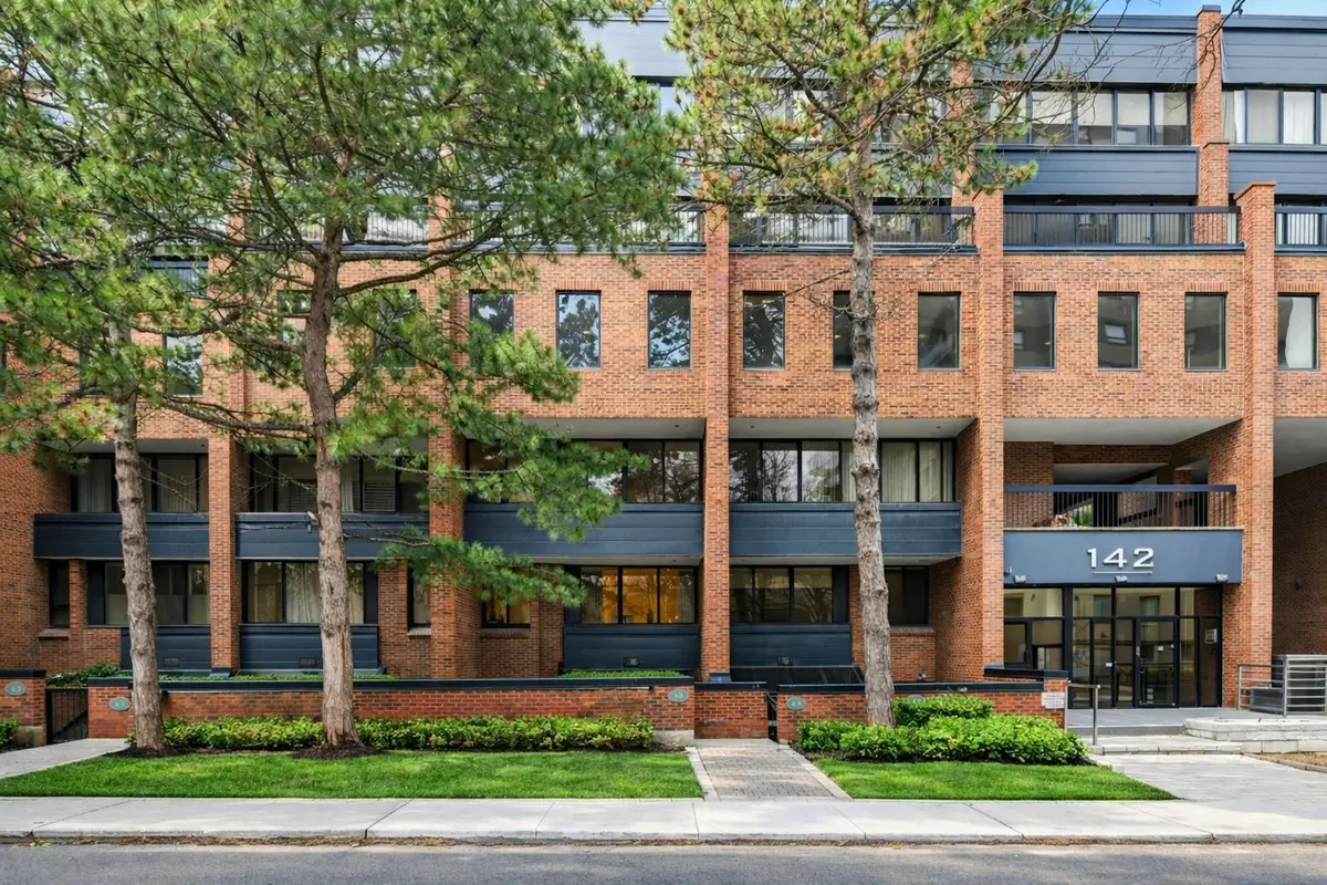142 Pears AVE #A4, Toronto C02, ON M5R 1T2