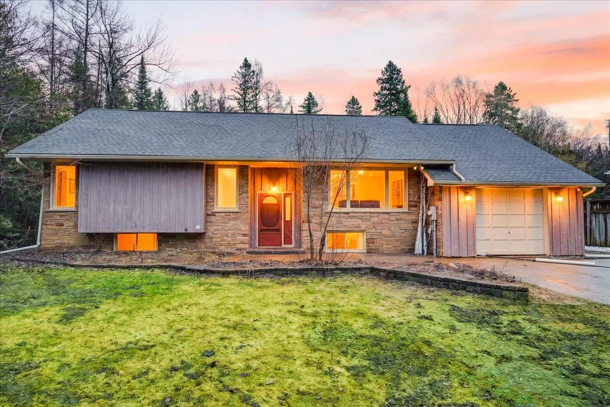 3665 George Johnston RD, Springwater, ON L4M 4S4