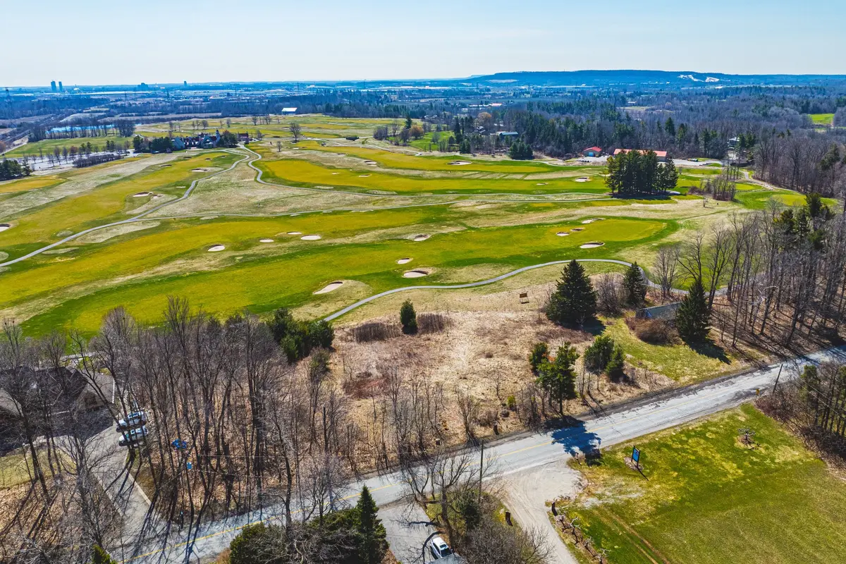 8220 10 Side Road, Halton Hills, ON L9T 2X7