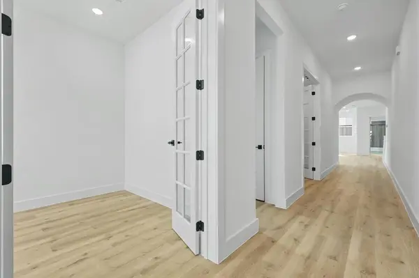 911 Banyan Tree Lane, Richardson, TX 75081